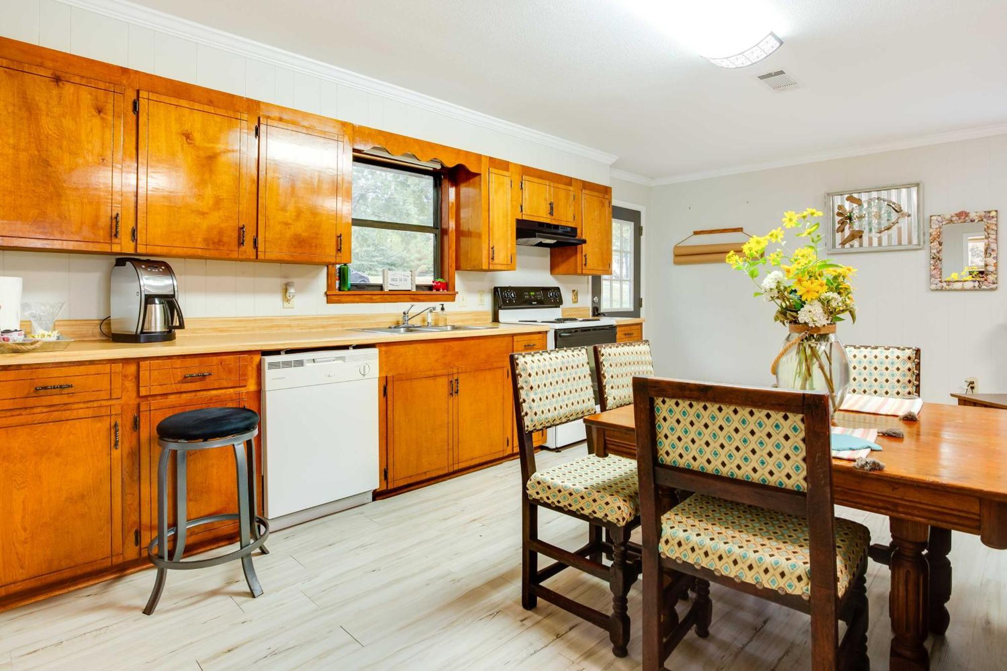 Doyline Cottage With Large Porch And Lake Access! 外观 照片